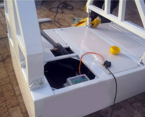 豪華型電動液壓遙控籃球架(計時,24秒另配)